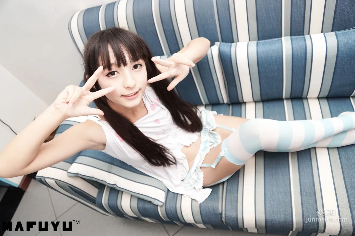 神楽坂真冬《藍白條紋系列》 [COSPLAY少女] 寫真集 10