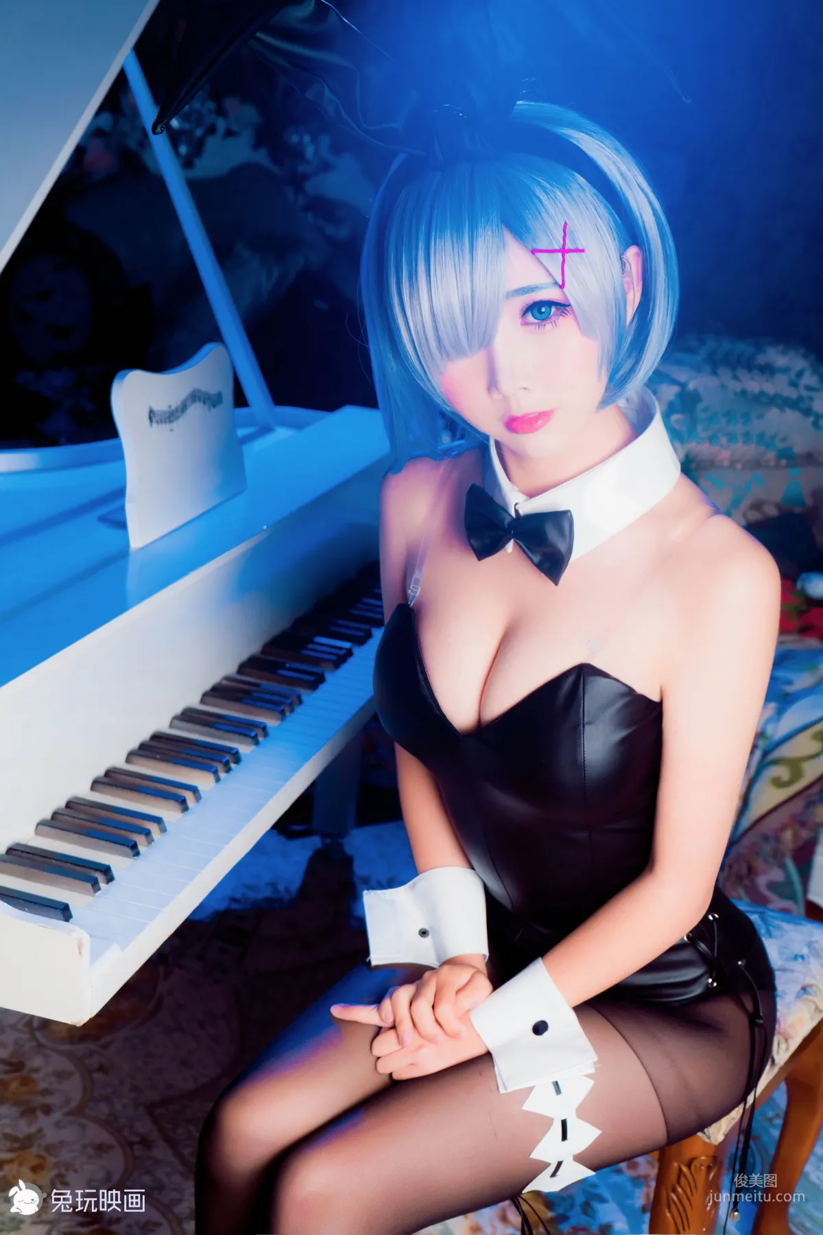 面饼仙儿《兔女郎》 [福利COSPLAY] 写真集36