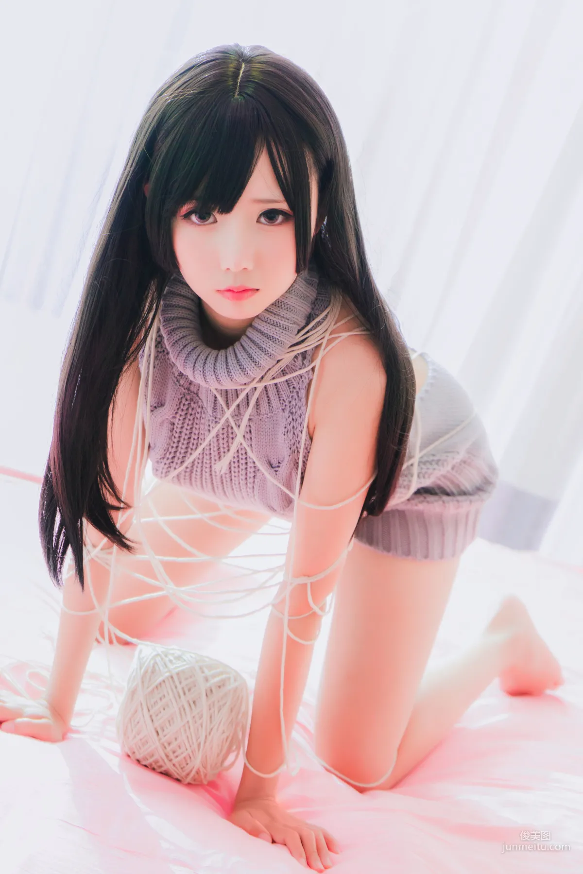面餅仙兒《露背毛衣！！》 [福利COSPLAY] 寫真集 9