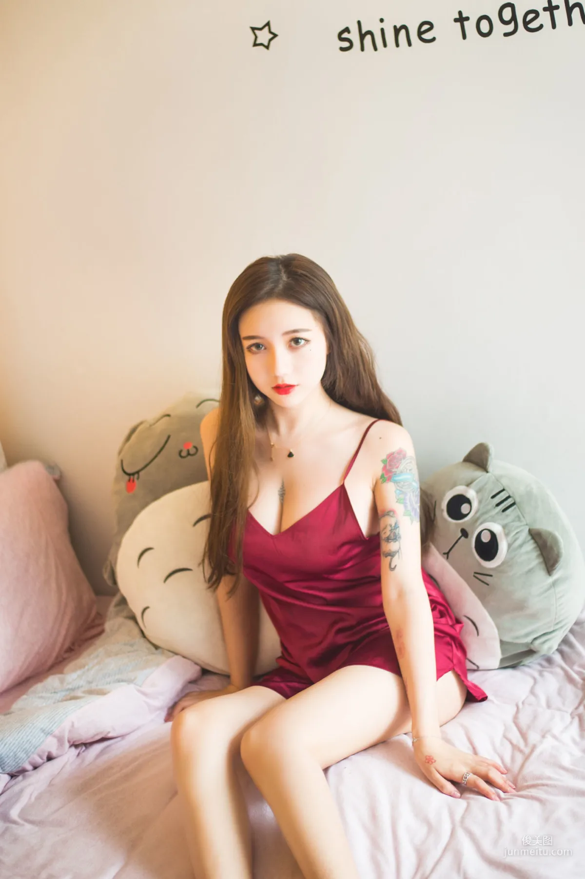 Luoli Tada Ge: Web Idols photo 1