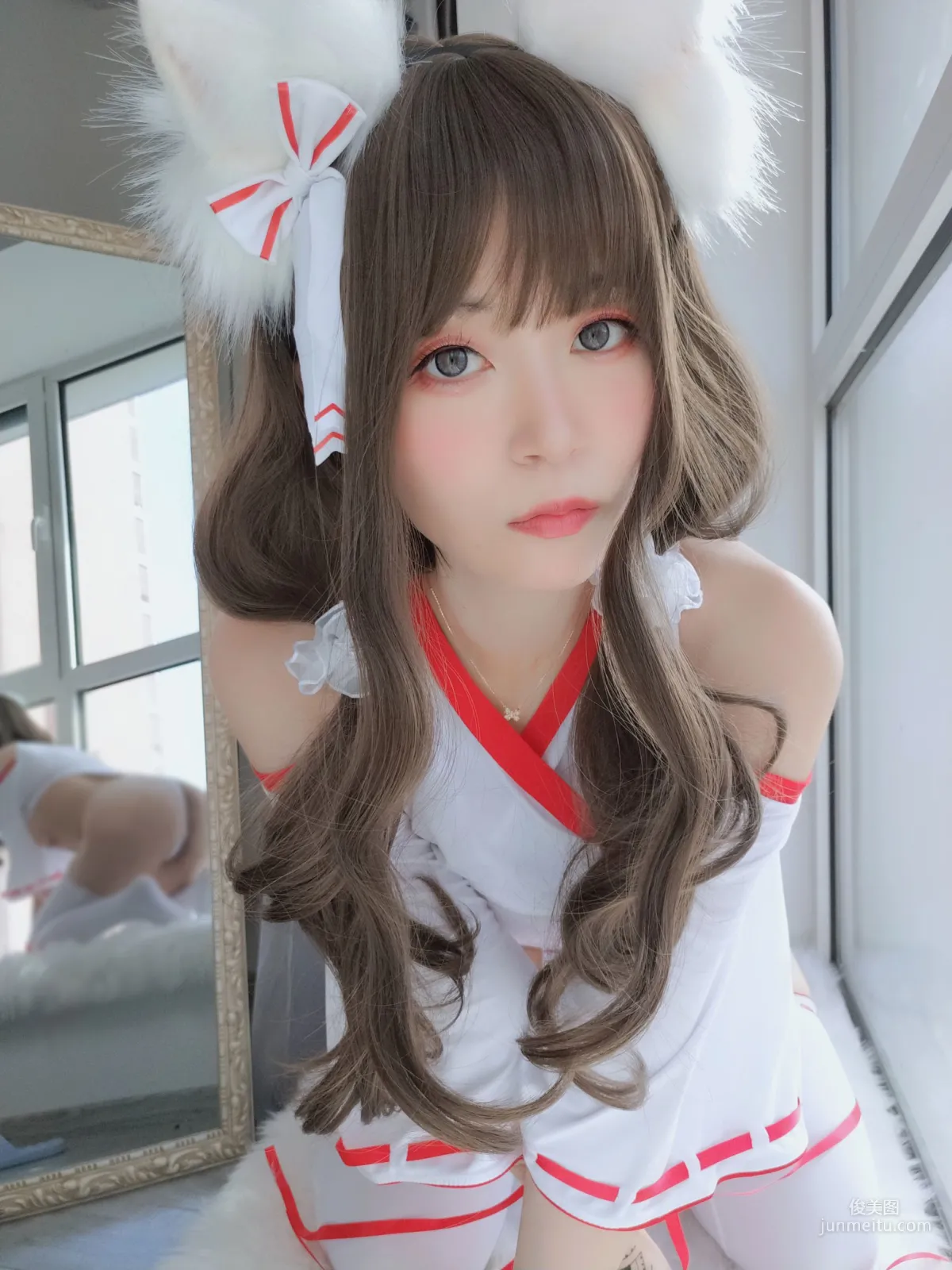 COSER Baiyin 81, The Little Fox Raised at the Shrine [Web Idols] Photo Set photo 9