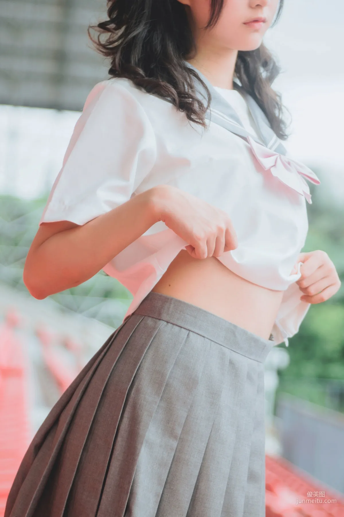 木綿綿OwO《灰色JK制服》 [COSER美女] 寫真集 22
