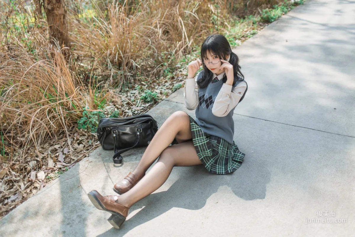 Zhuyue su: Web Idols photo 4