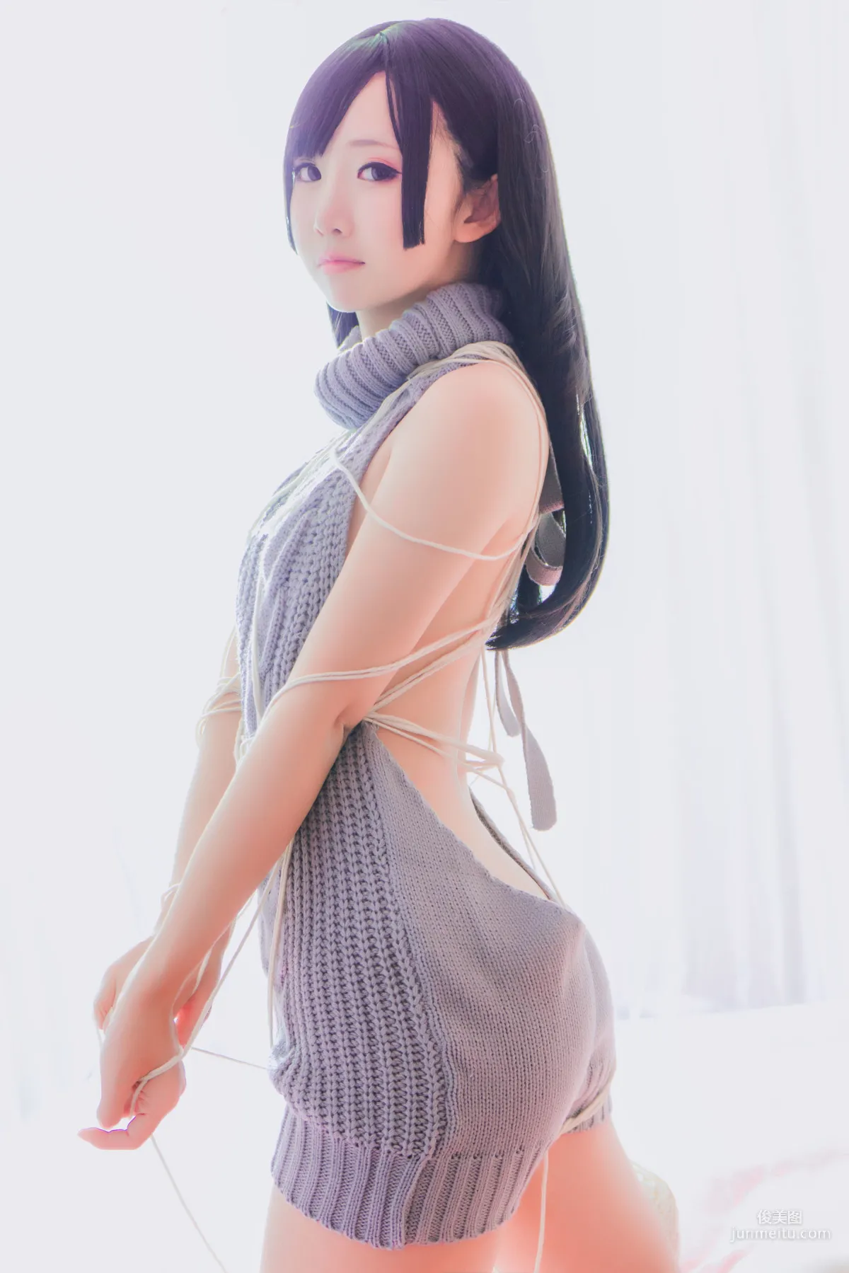 面餅仙兒《露背毛衣！！》 [福利COSPLAY] 寫真集 31