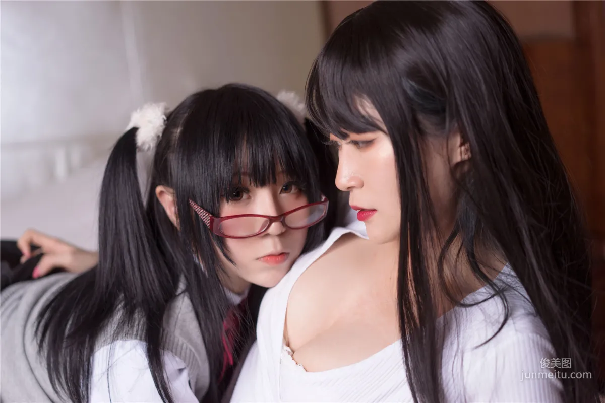 COSER Baiyin 81 & Yao Yaole, Sisters Silk Seduction [Cosplay Bonus] Photo Set photo 50