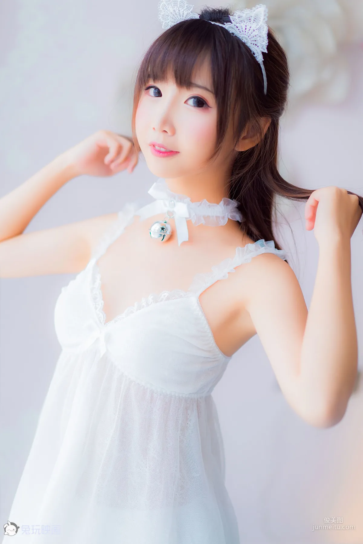 面餅仙兒《吊帶睡衣》 [福利COSPLAY] 寫真集 40