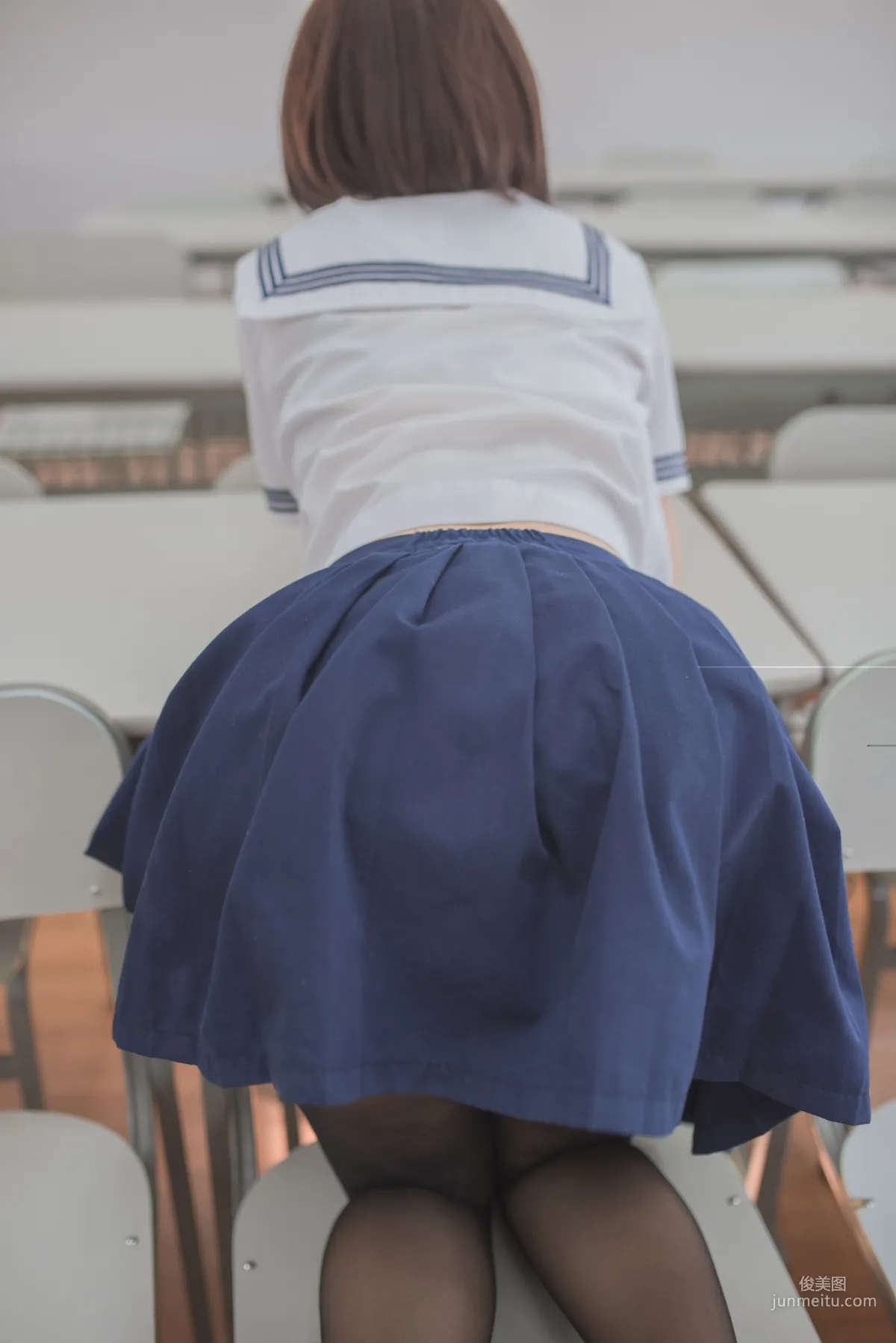 白金Saki《蘑菇頭黑絲JK》 [COSPLAY福利] 寫真集 13