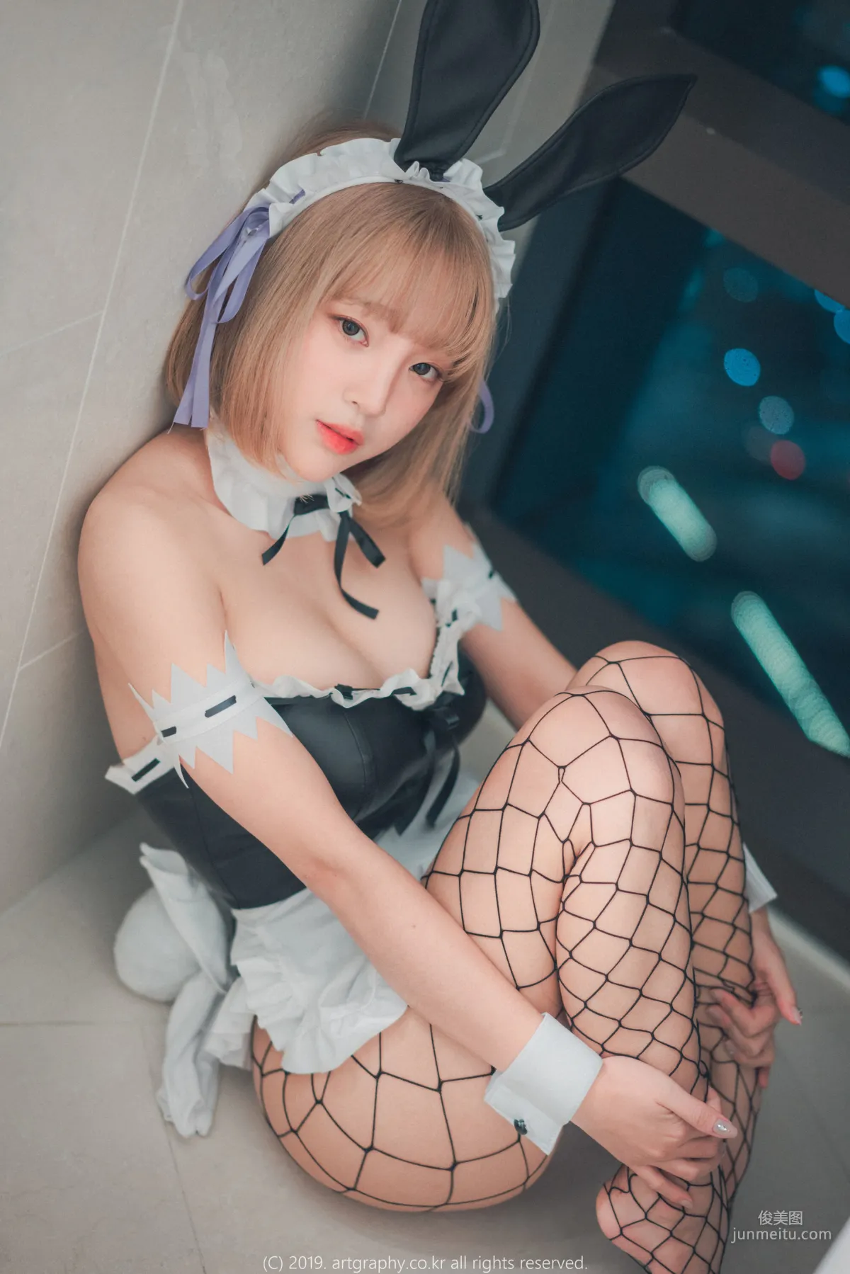 Big-Bust Jiang Renqing, Thong + T-Shirt + Fishnet Stockings Bunny Girl [ARTGRAVIA] Photo Set photo 37