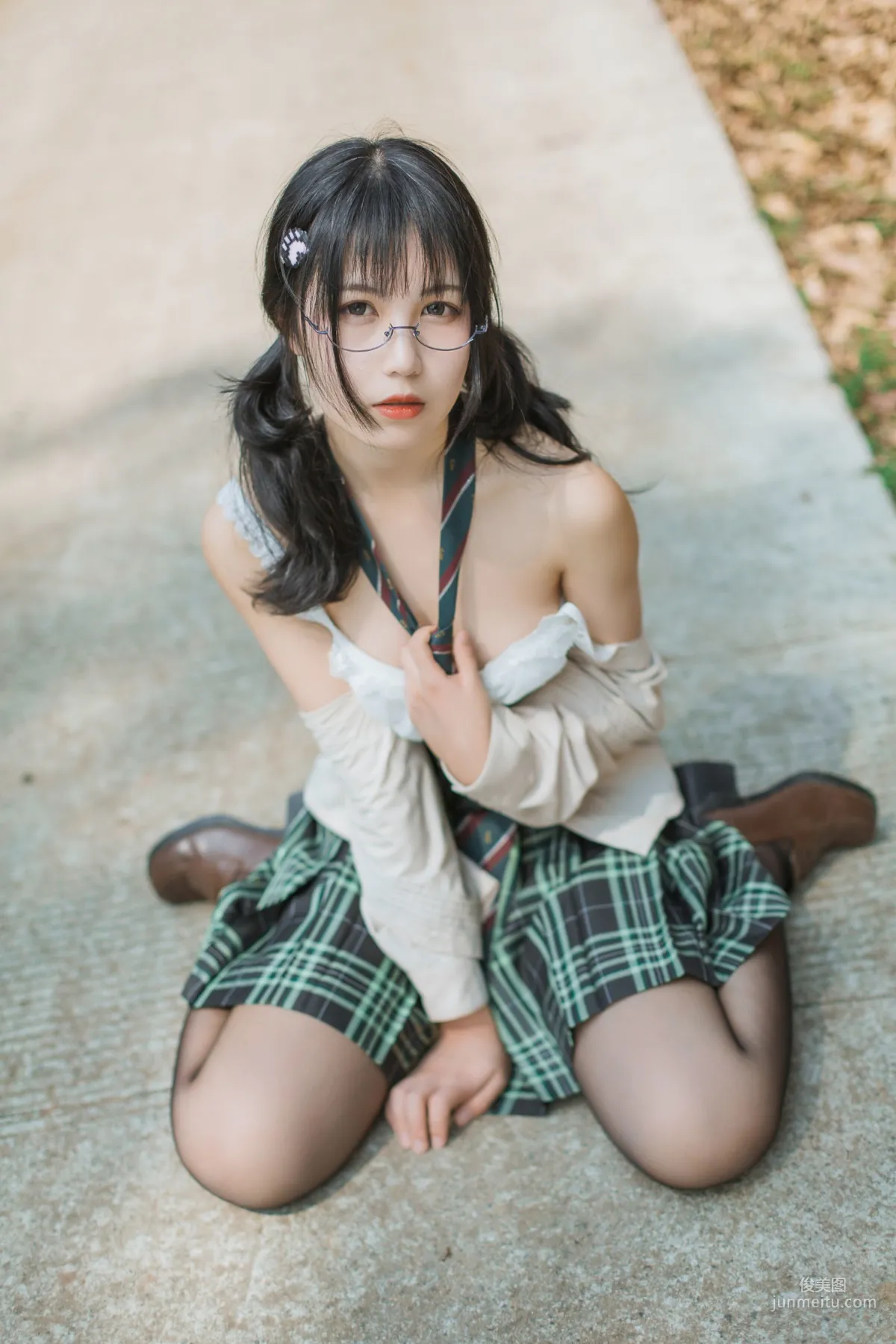 Zhuyue su: Web Idols photo 1