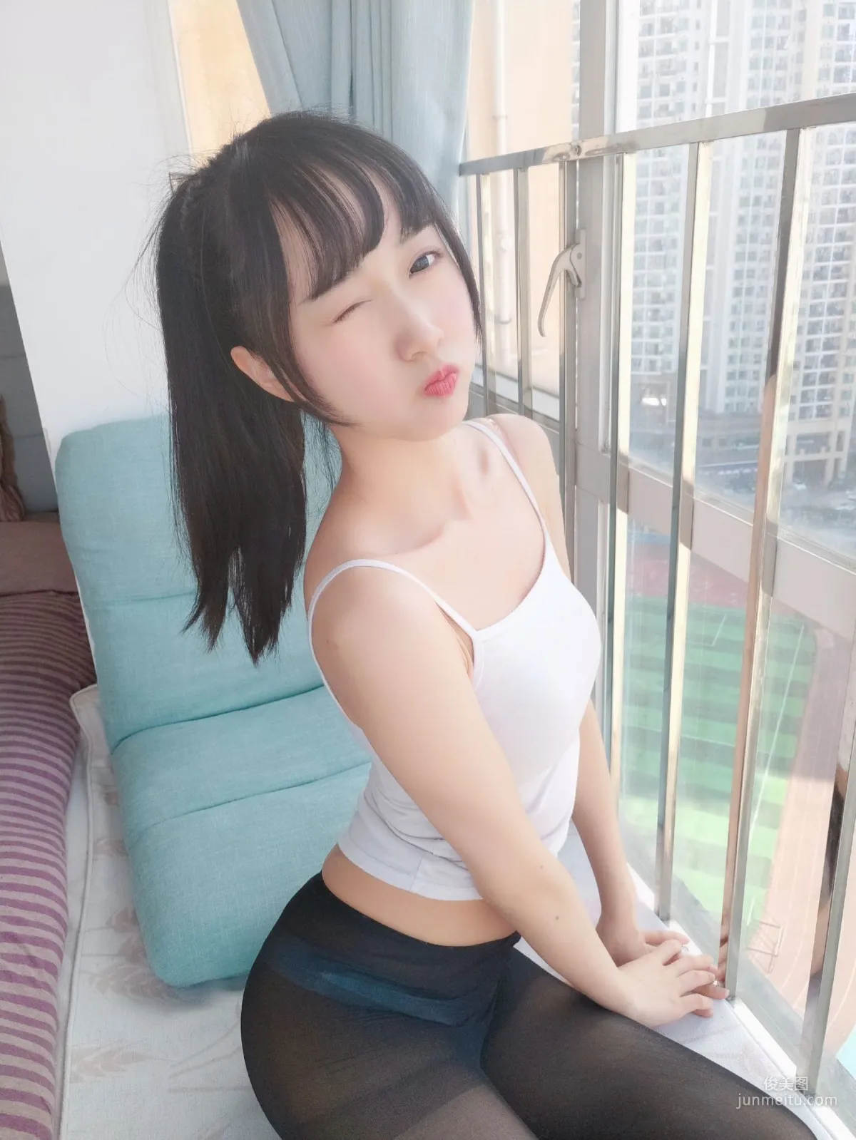 Mu Mianmian OwO, Tank Top and Black Stockings at Home [COSER Beauty] Photo Set photo 30