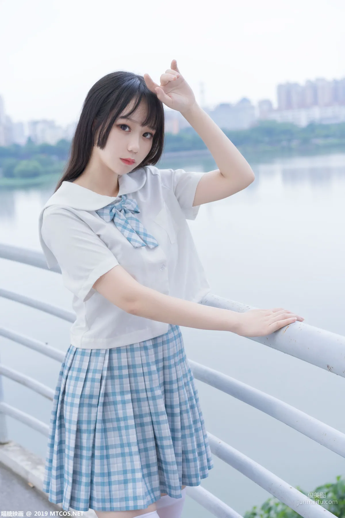 《白丝格子裙少女》 [喵糖映画] VOL.015 写真集10