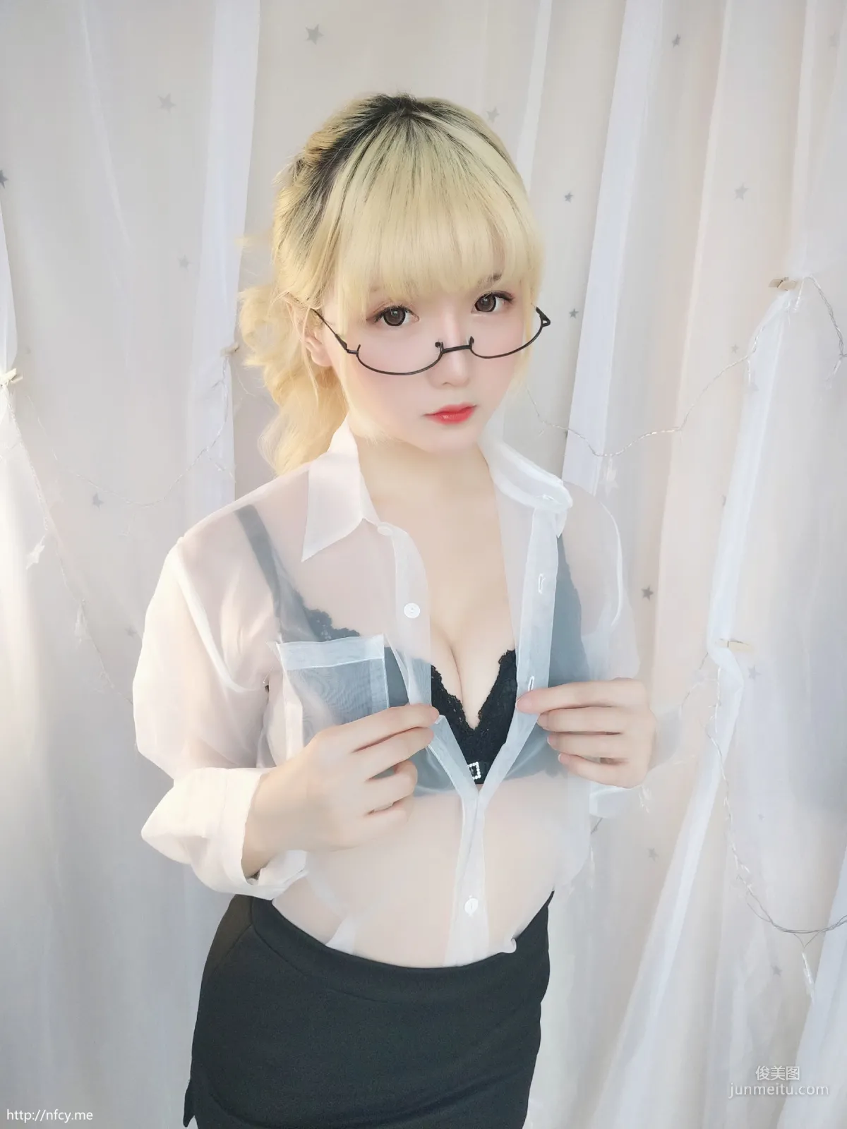 星之迟迟 《今晚加班包》 [福利COSPLAY] 写真集7