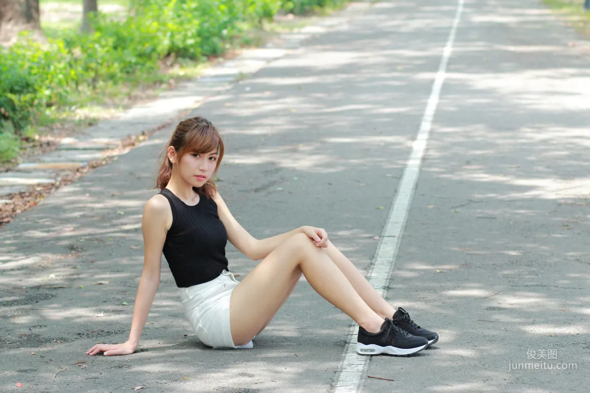 Uniform Girl Lin Wendi [Taiwan Beauties] Photo Set photo 23