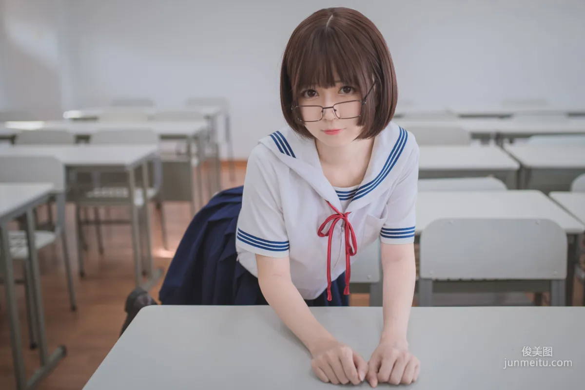 白金Saki《蘑菇头黑丝JK》 [COSPLAY福利] 写真集1
