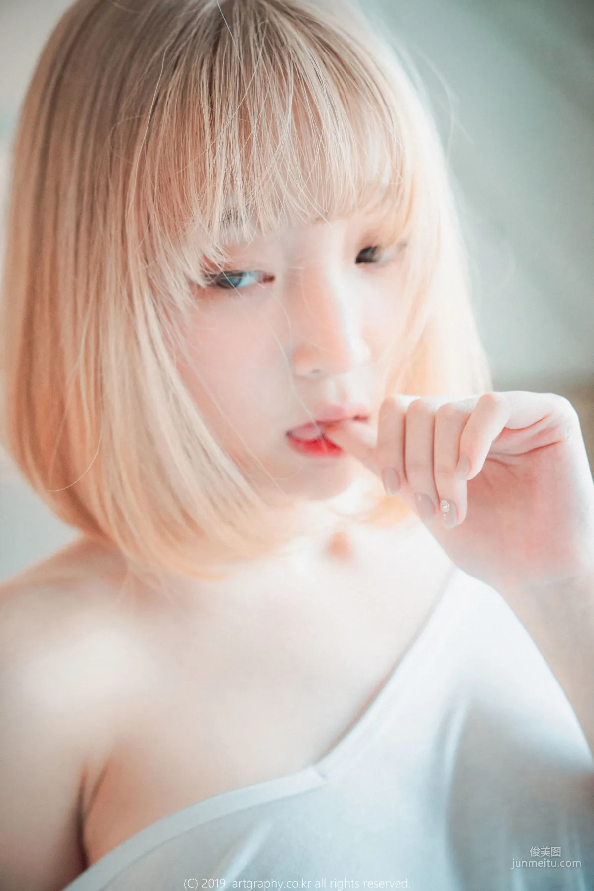 Big-Bust Jiang Renqing, Thong + T-Shirt + Fishnet Stockings Bunny Girl [ARTGRAVIA] Photo Set photo 22