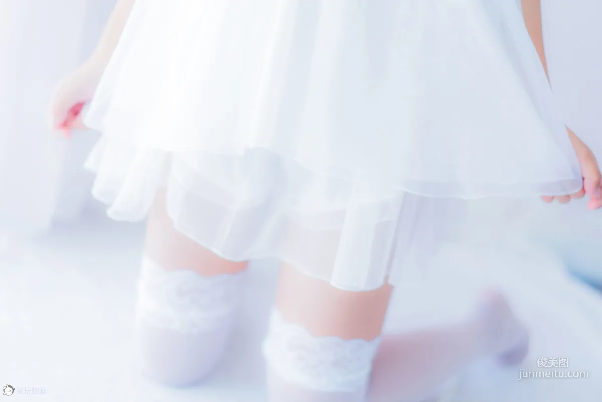 面餅仙兒《吊帶睡衣》 [福利COSPLAY] 寫真集 18