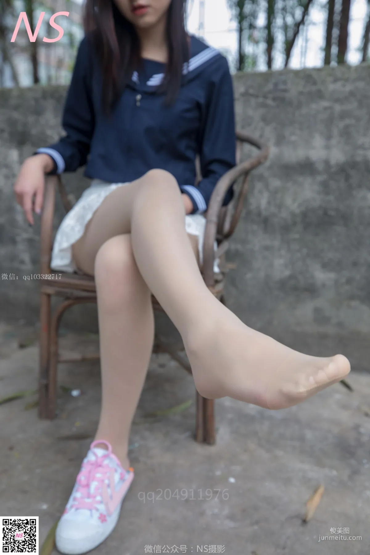 北北《制服肉丝超短裙》 [纳丝摄影] 写真集35