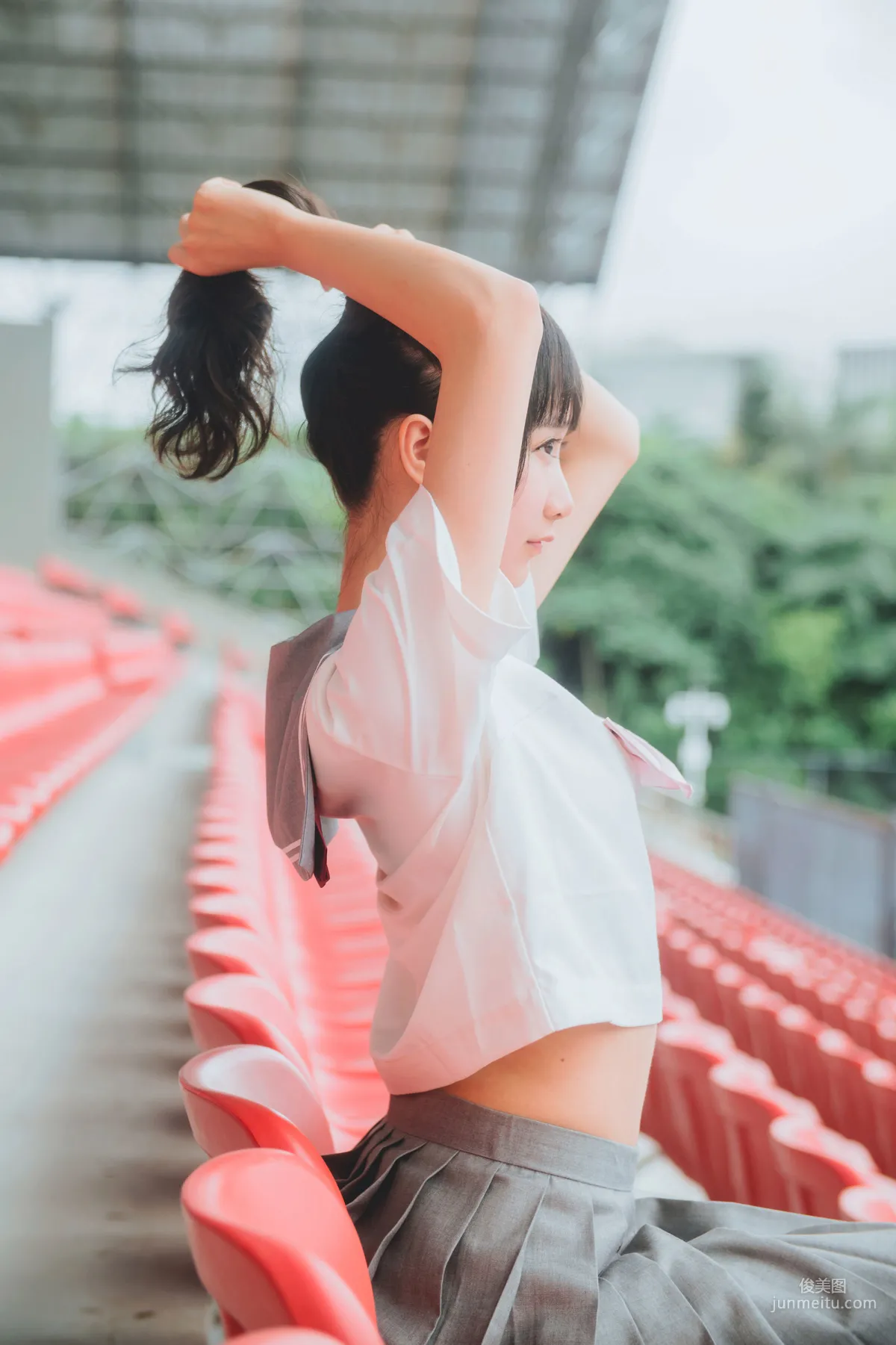 木綿綿OwO《灰色JK制服》 [COSER美女] 寫真集 19