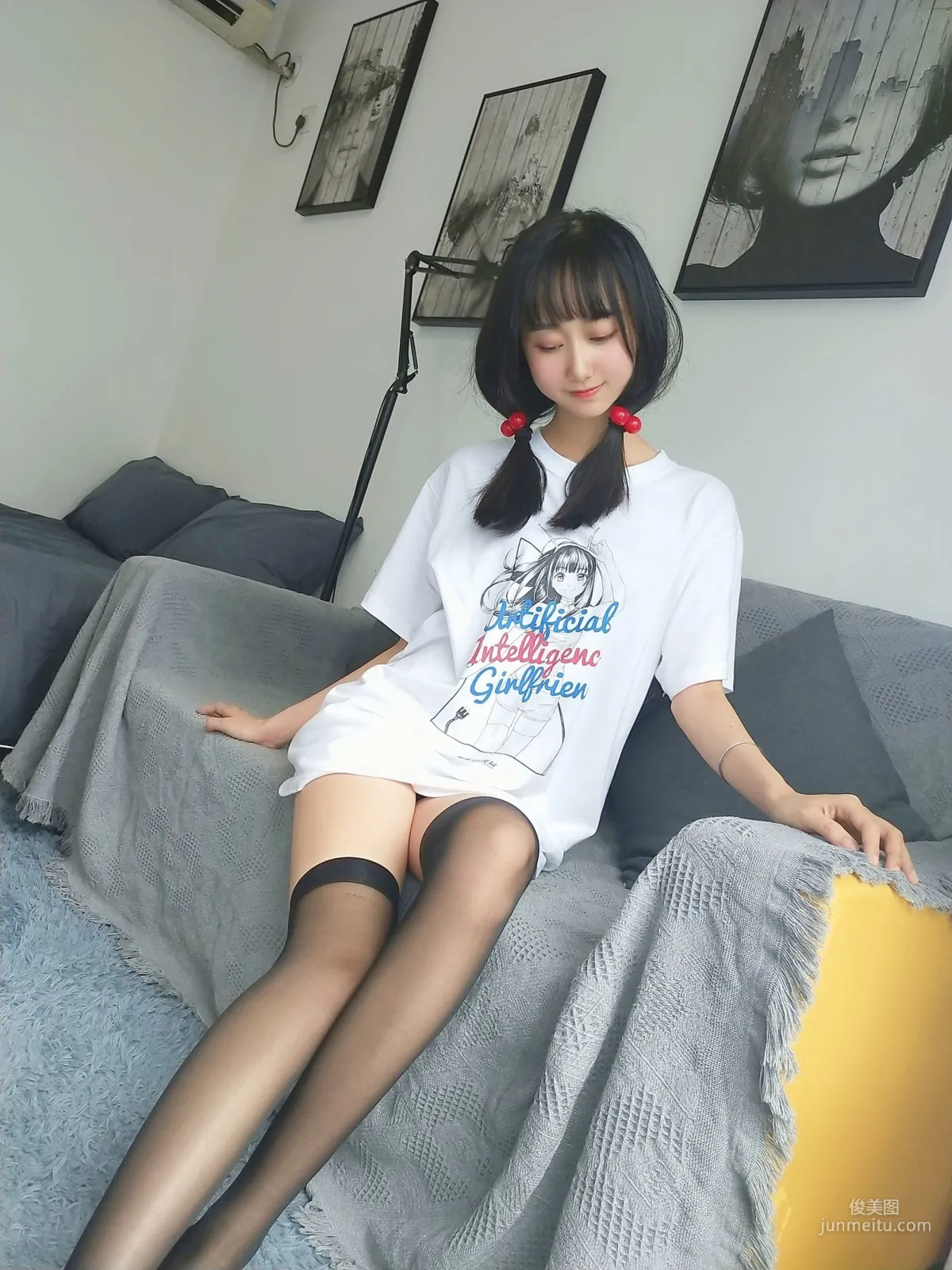 Mu Mianmian OwO《Intelligent Girlfriend T-Shirt》 [COSER Beauty] Photo Set photo 2