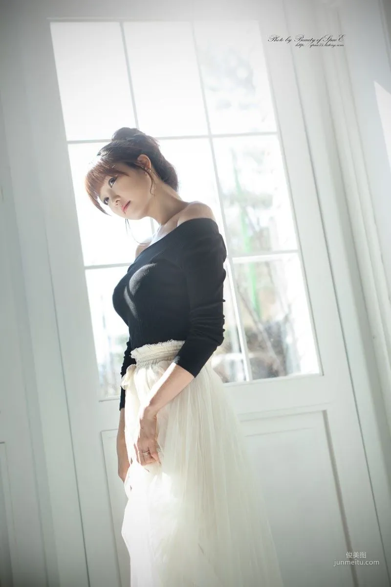 [韩国美女] 李恩慧《白色淑女长裙》 写真集18