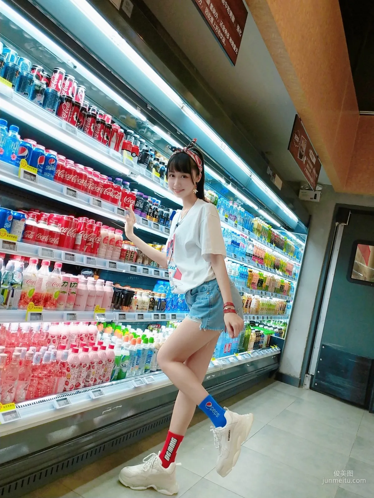 Mu Mianmian OwO《Intelligent Girlfriend T-Shirt》 [COSER Beauty] Photo Set photo 20