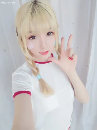 星之遲遲 《弱氣學園包》  [福利COSPLAY] 寫真集