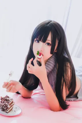面餅仙兒《露背毛衣！！》 [福利COSPLAY] 寫真集