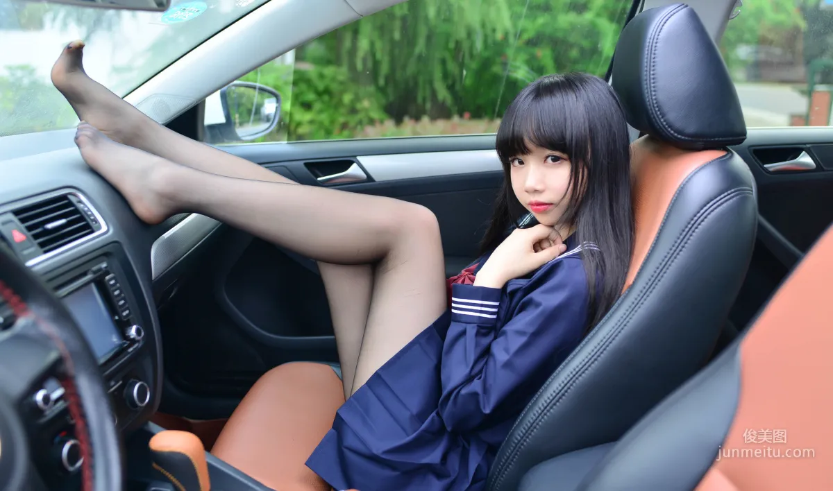 雪琪SAMA《车内JK》 [福利COSPLAY] 写真集5