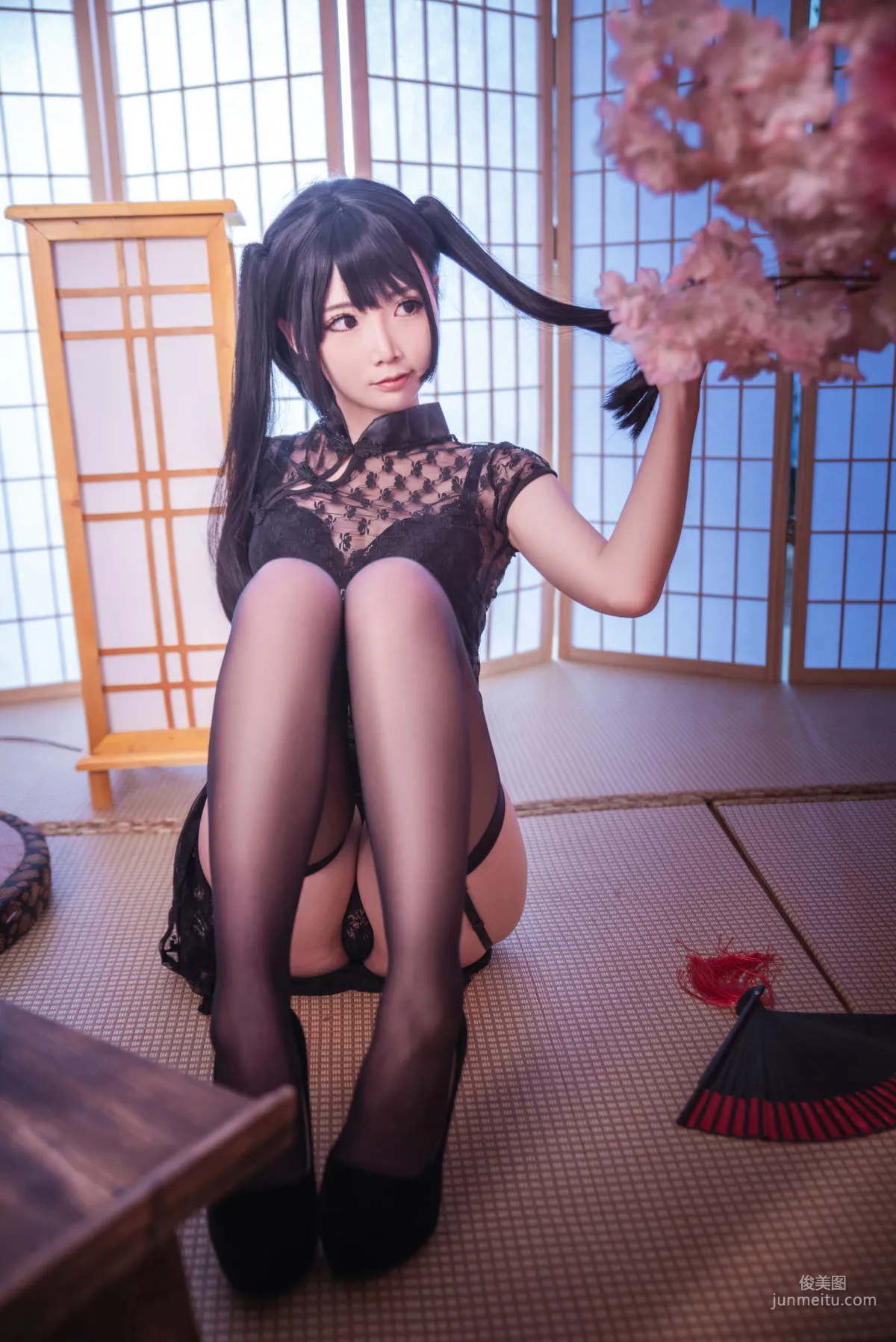 Mianbing Xianer, Black Stockings Sexy Cheongsam [Cosplay] Photo Set photo 7