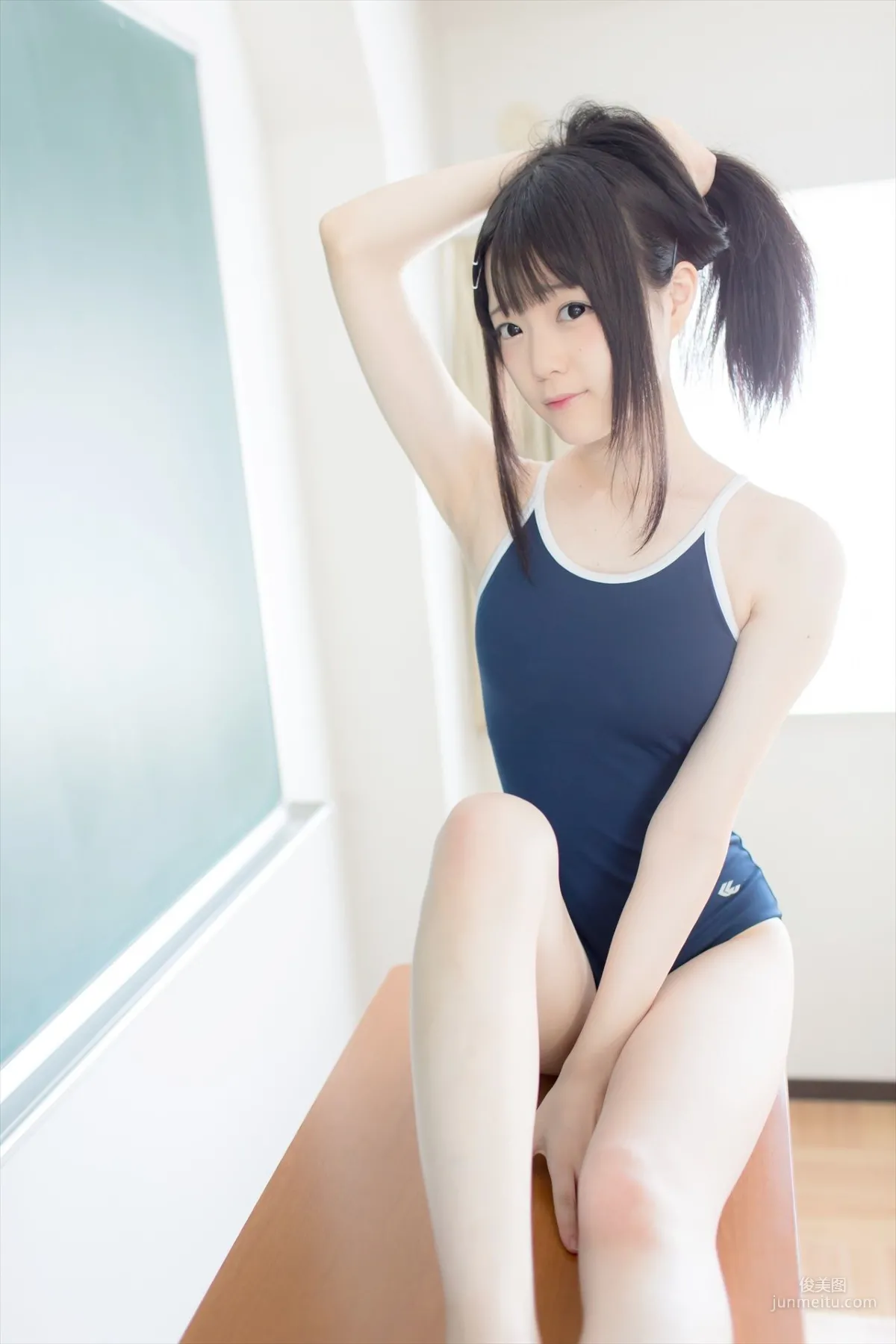 まきろん。《君夏 - 君と僕の夏休み》 紺スク 写真集57
