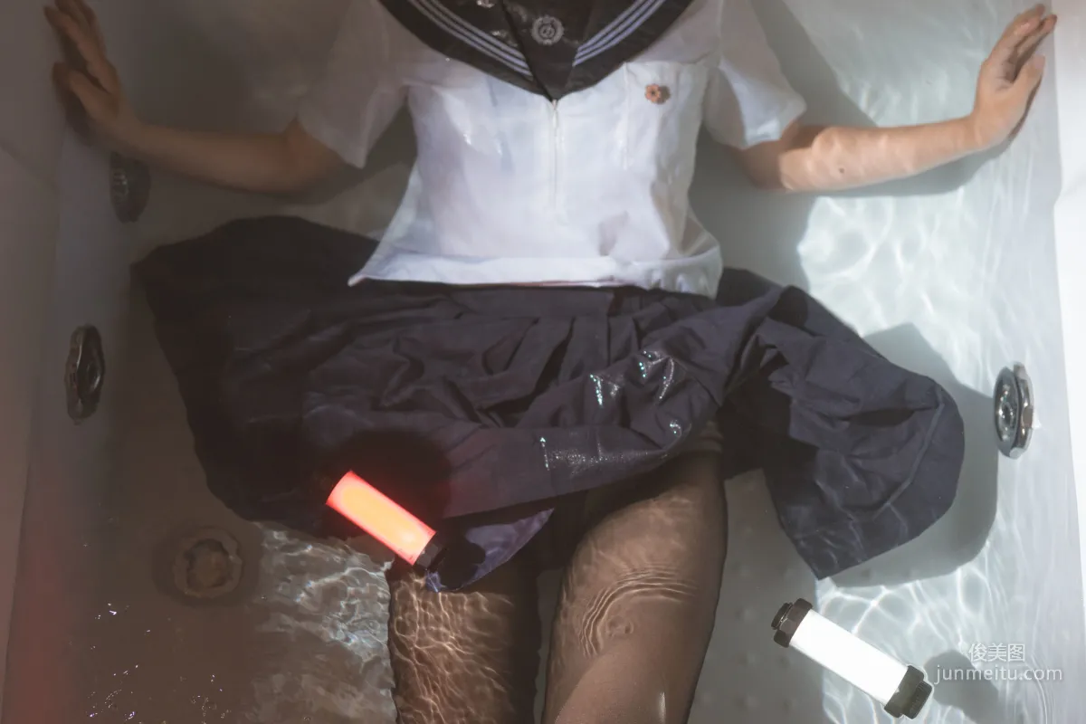Mianbing Xianer, Girl in the Mind, Bathtub Black Stockings [Web Idols] Photo Set photo 7