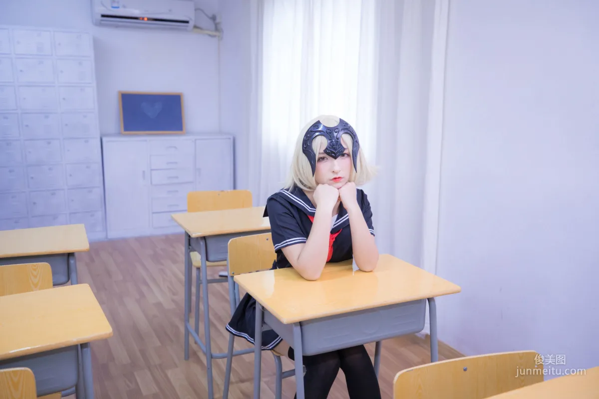 神楽坂真冬《放課後》 [蘿莉COSPLAY] 寫真集 69