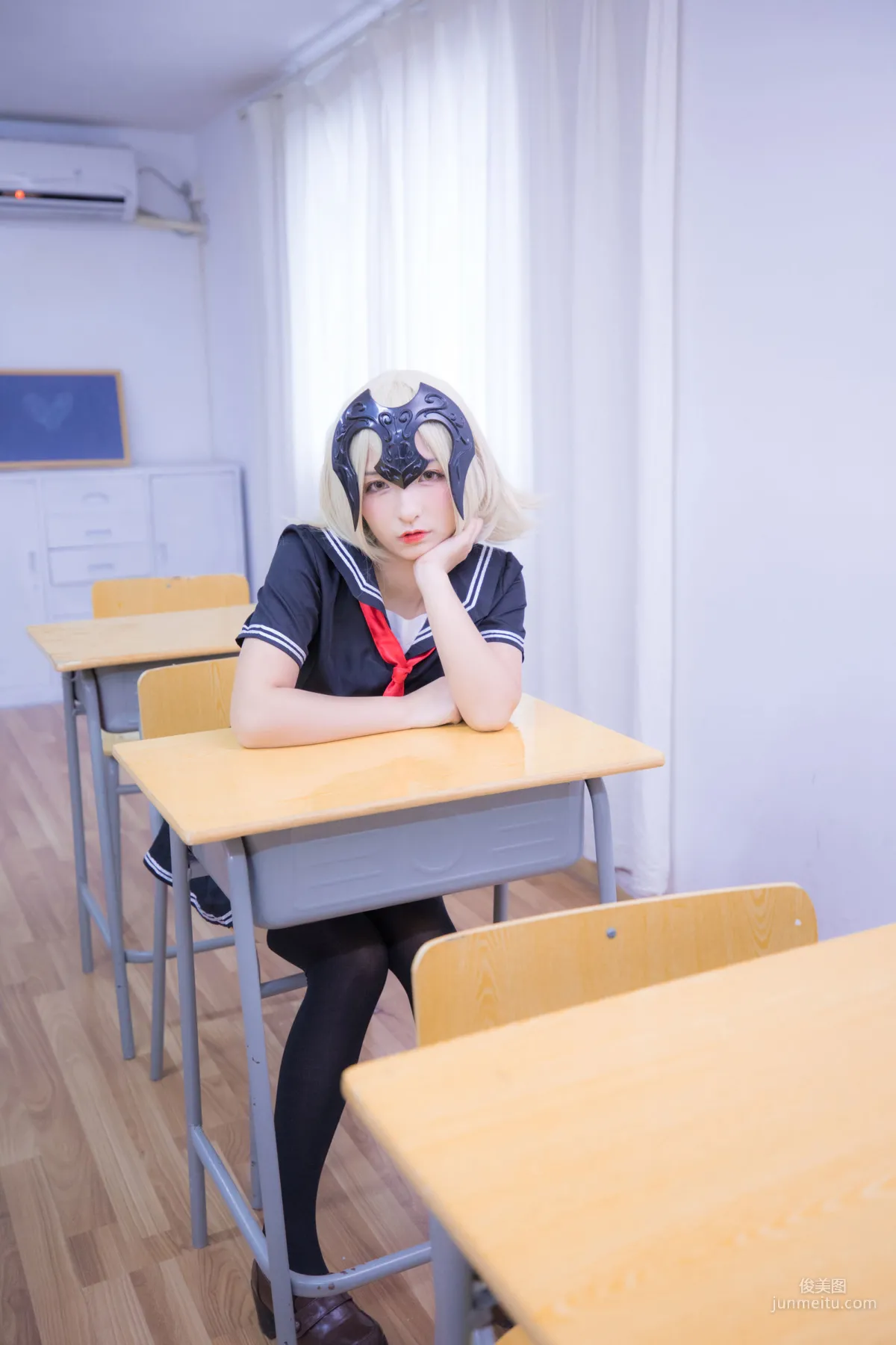 神楽坂真冬《放課後》 [蘿莉COSPLAY] 寫真集 70