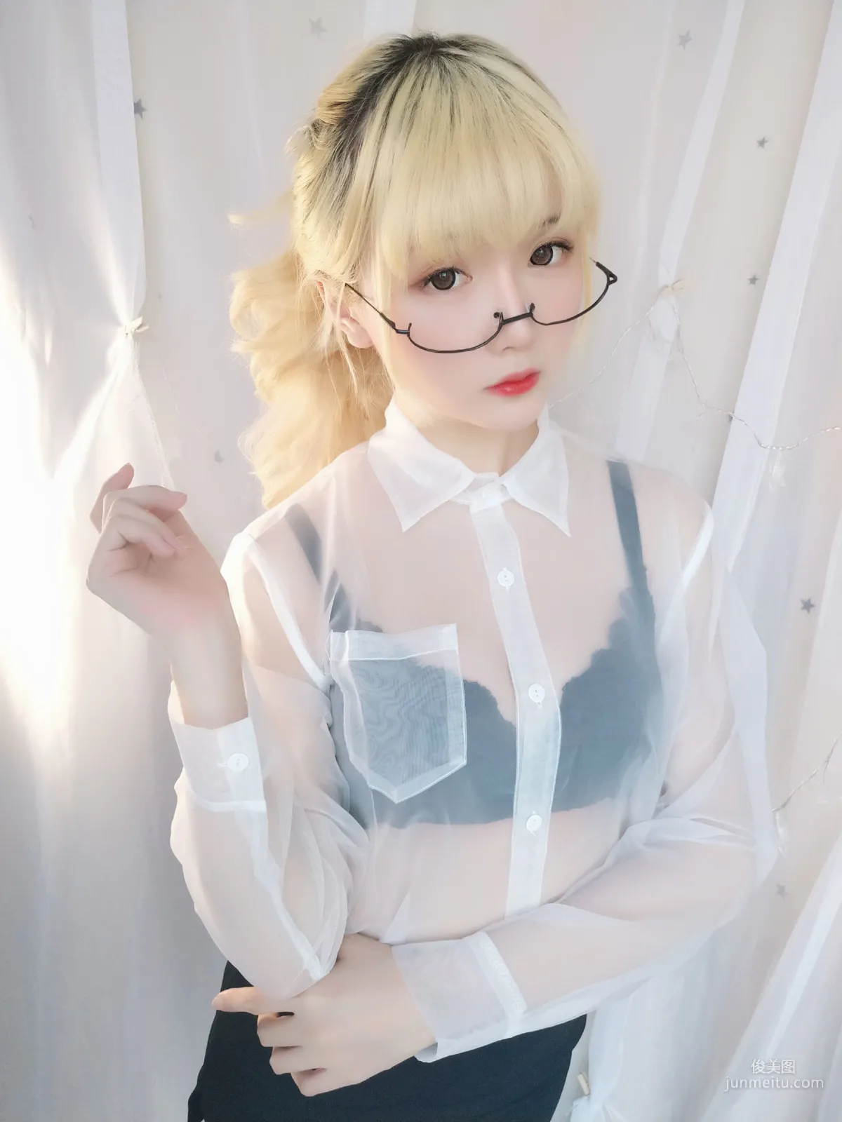 星之遲遲 《今晚加班包》 [福利COSPLAY] 寫真集 6