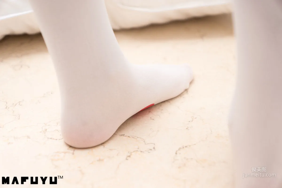 Shenle Banzhen Dong "Cat Claw White Stockings Series" [COSPLAY Beauty] Photo Set photo 36