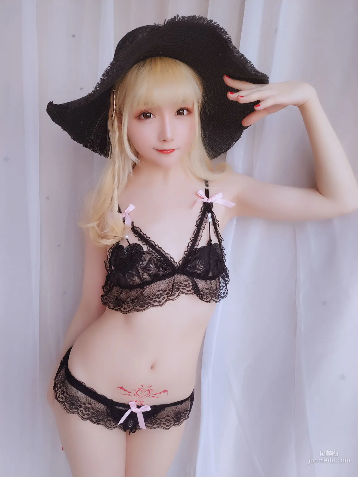 Coser Girl Xingzhi Chichi, Happy Holiday Pack [Cosplay] Photo Set photo 3