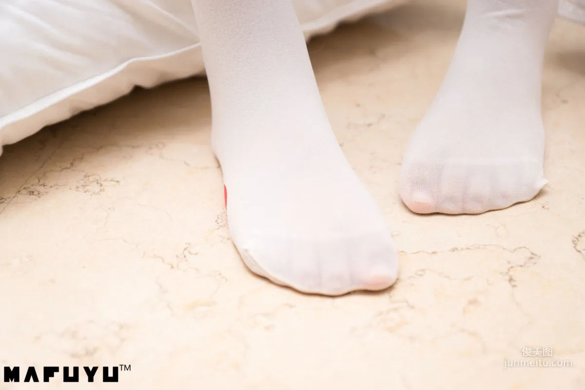 Shenle Banzhen Dong "Cat Claw White Stockings Series" [COSPLAY Beauty] Photo Set photo 27