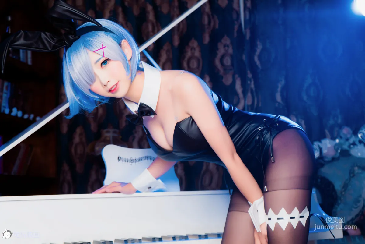 面饼仙儿《兔女郎》 [福利COSPLAY] 写真集48