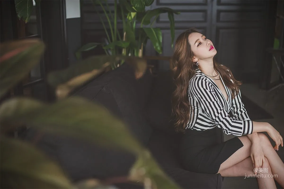 Lee Yeon Jeong《Absolutely Beautiful Elegant Goddess 5》Korean Beauty Photo Set photo 4