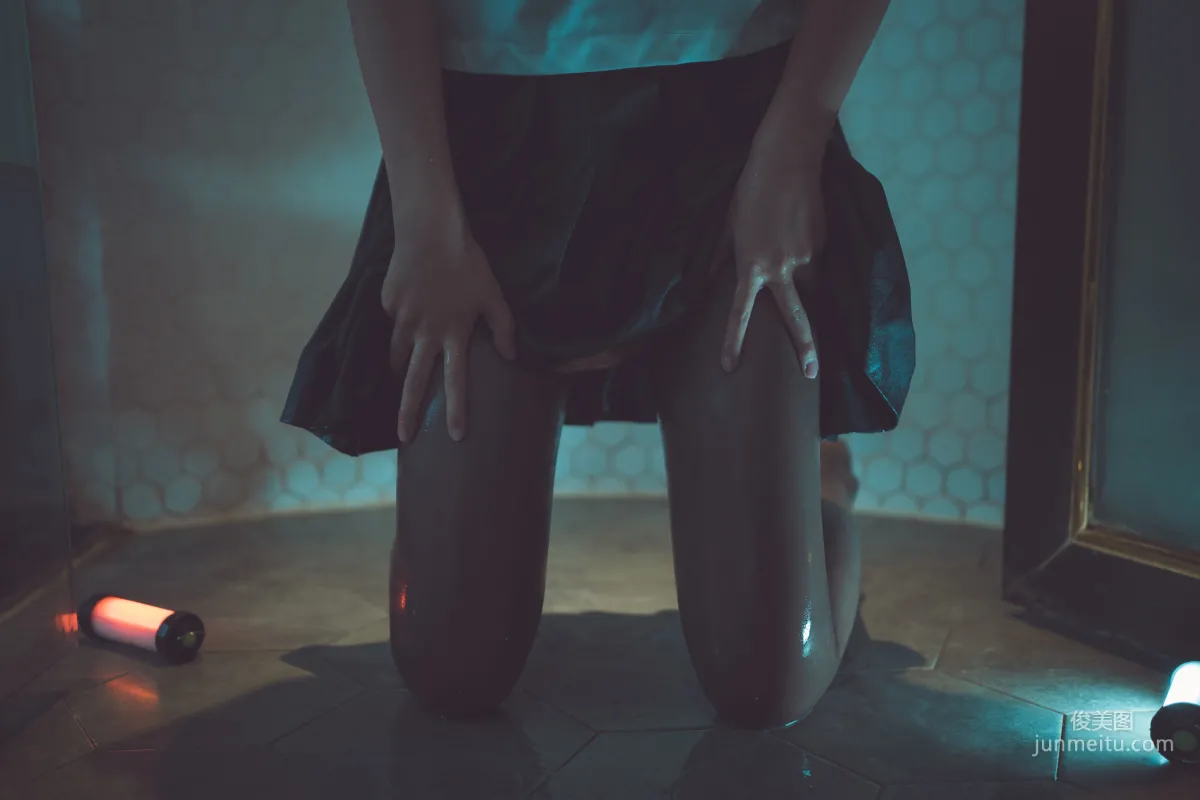 Mianbing Xianer, Girl in the Mind, Bathtub Black Stockings [Web Idols] Photo Set photo 16