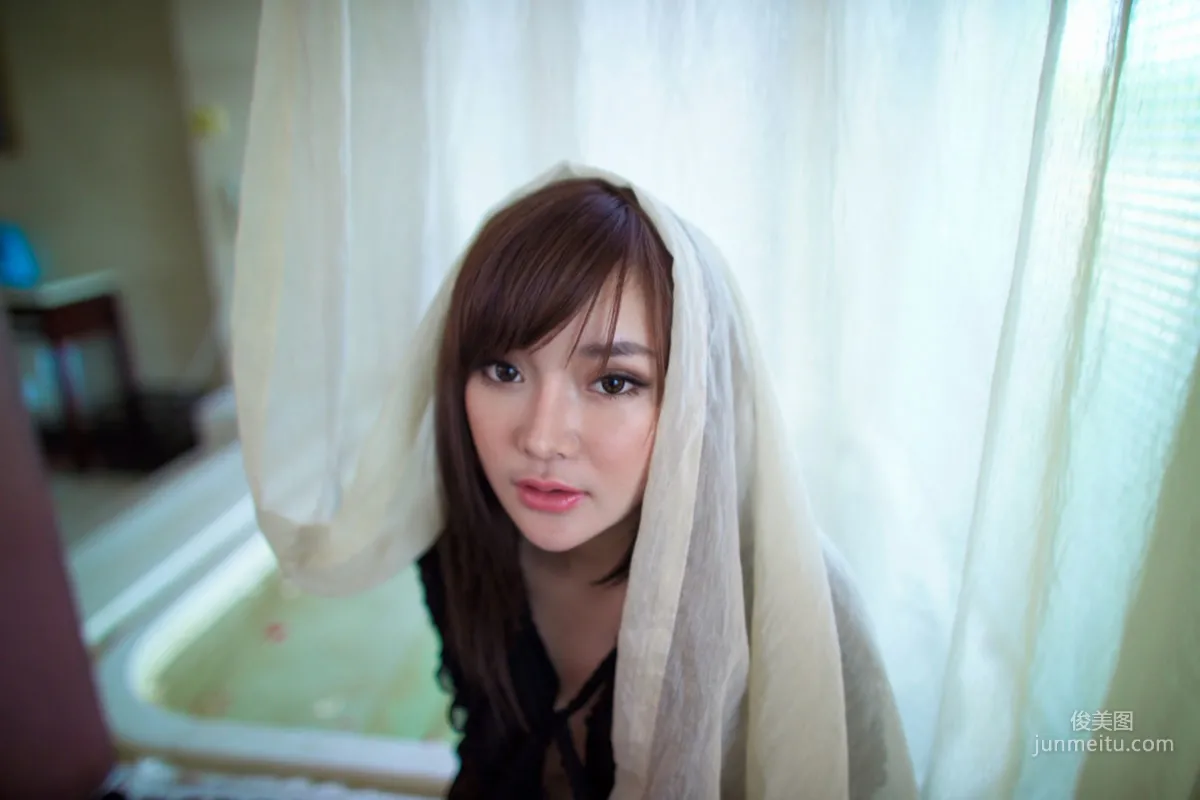 Han Zixuan, Hotel Bathtub Private Shoot Set photo 37