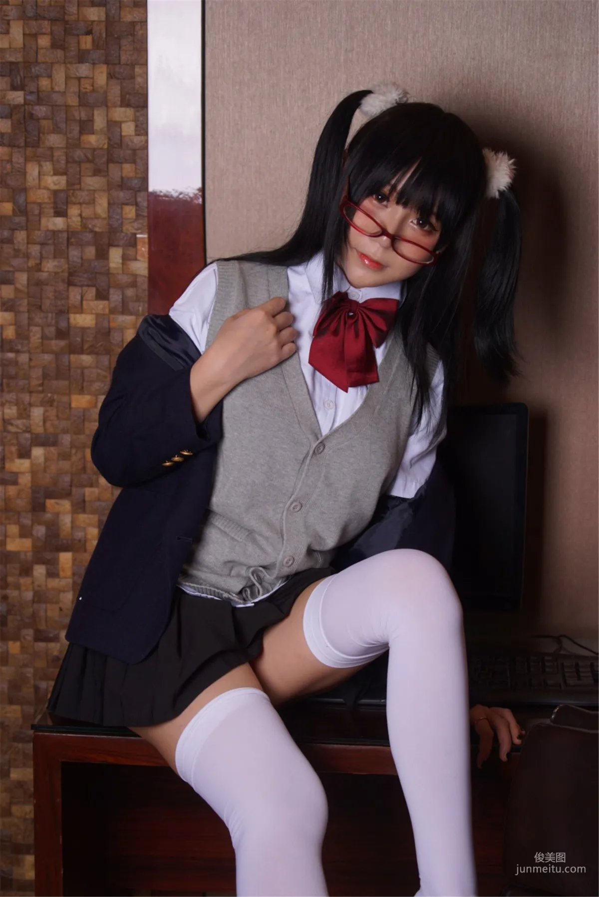 COSER Baiyin 81 & Yao Yaole, Sisters Silk Seduction [Cosplay Bonus] Photo Set photo 16