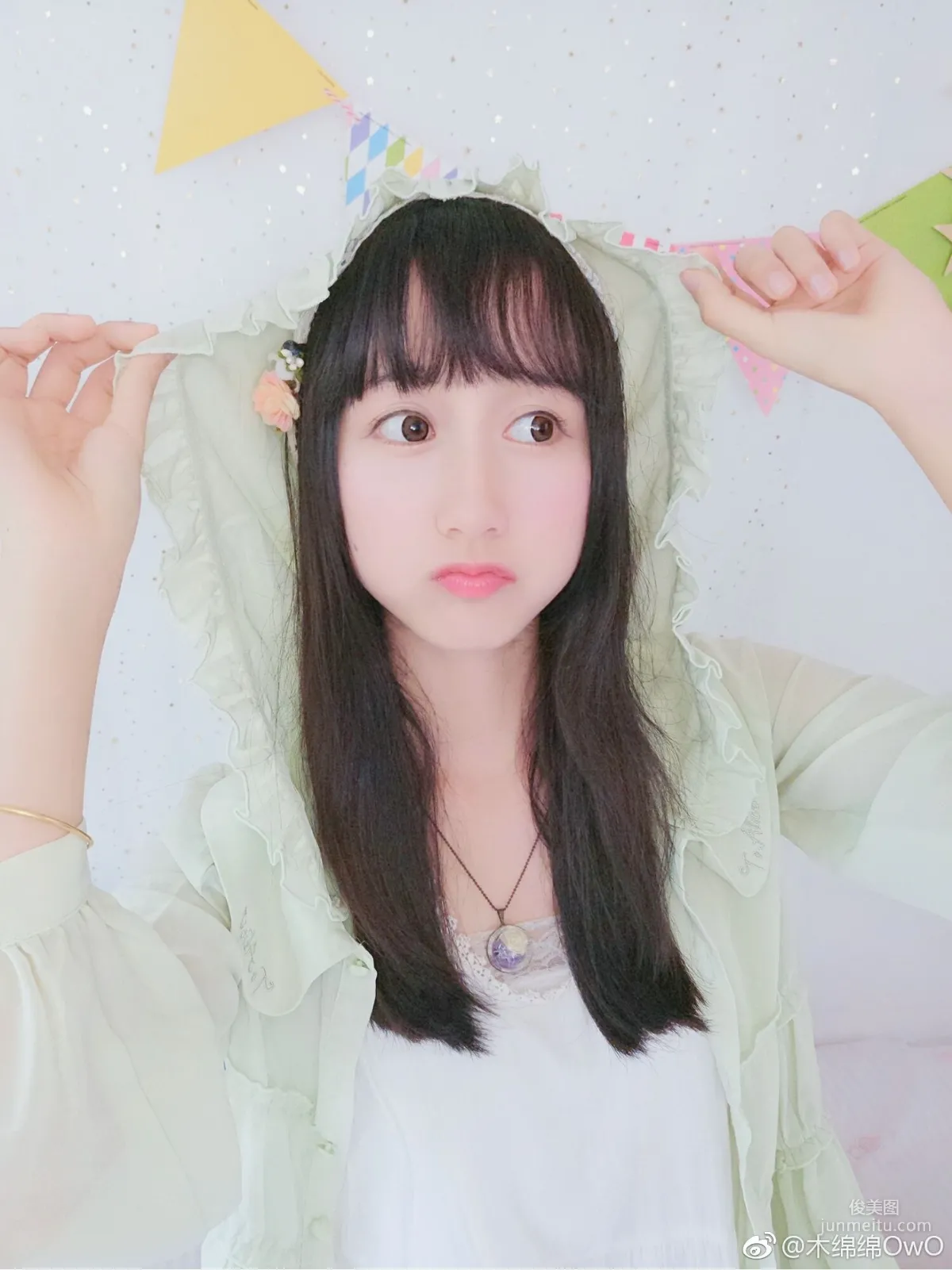 Cute Girl Mu Mianmian OwO, Weibo Life Selfies [Cosplay Beauty] Photo Set photo 12
