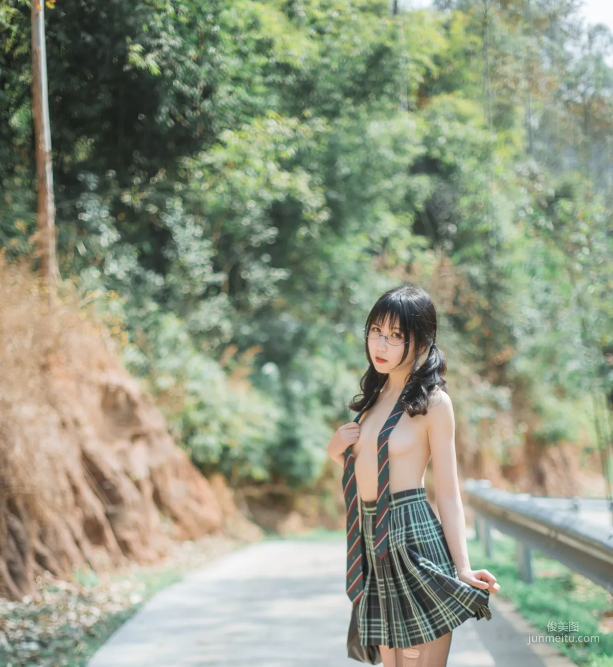Zhuyue su: Web Idols photo 18