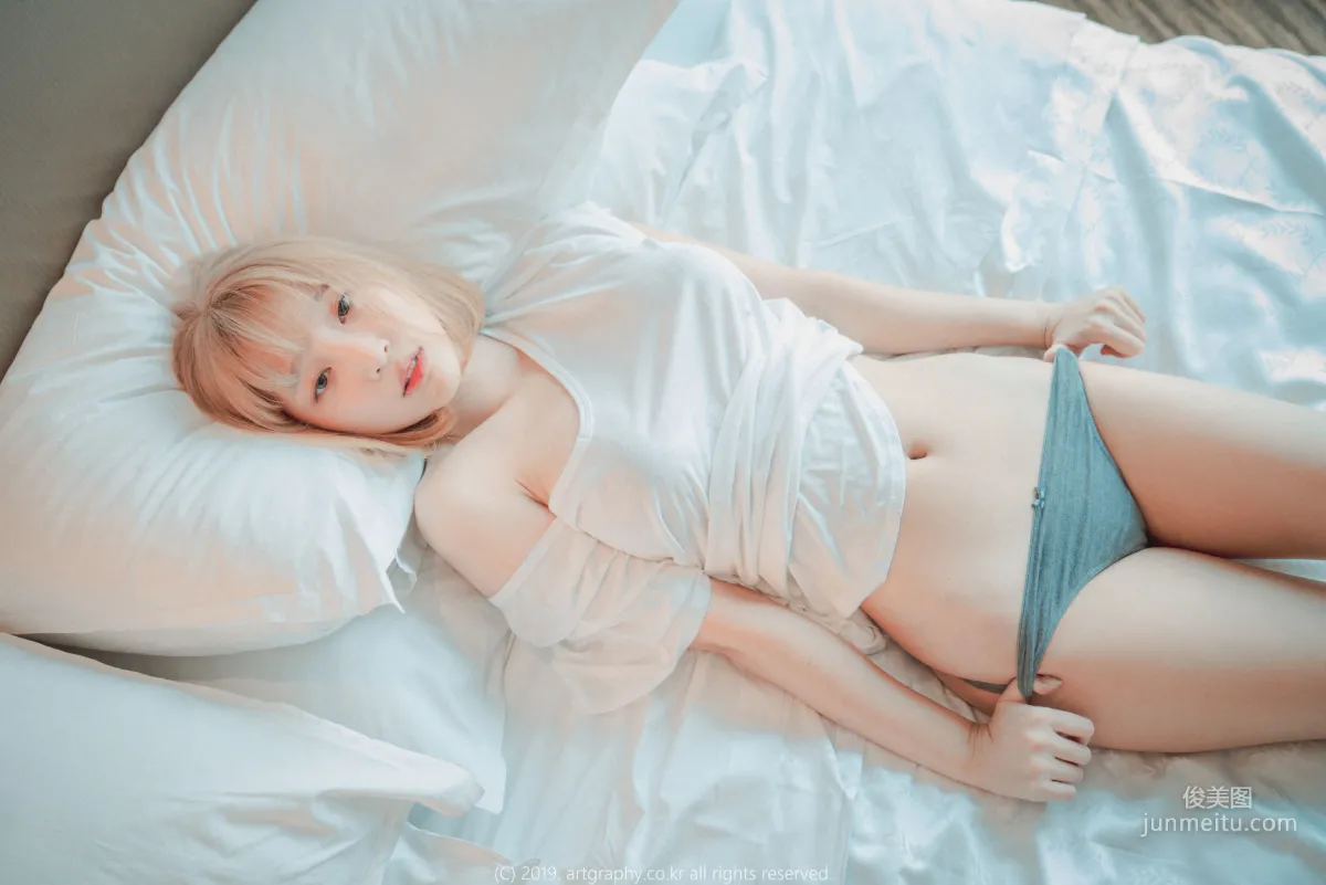 Big-Bust Jiang Renqing, Thong + T-Shirt + Fishnet Stockings Bunny Girl [ARTGRAVIA] Photo Set photo 15