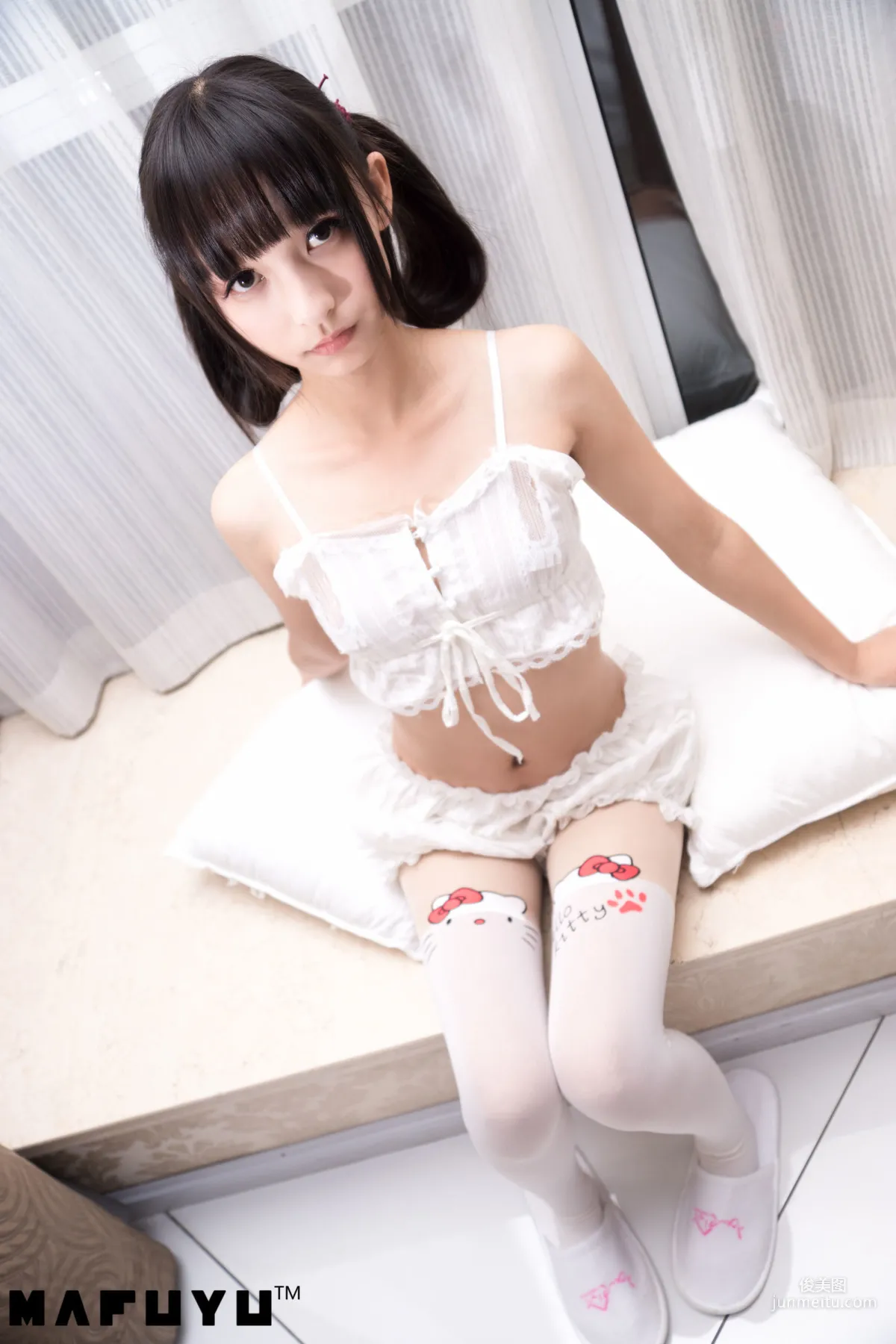 Shenle Banzhen Dong "Cat Claw White Stockings Series" [COSPLAY Beauty] Photo Set photo 94