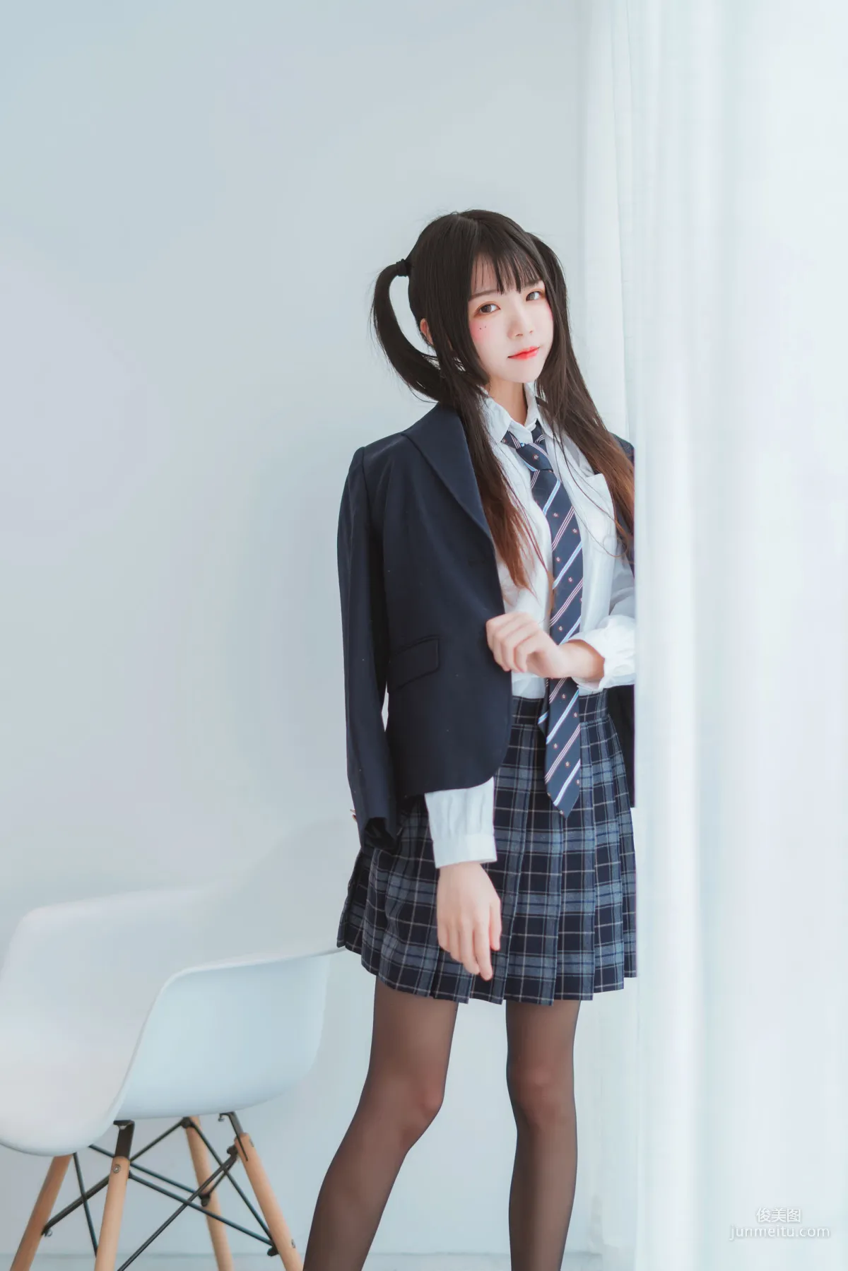 Ying Taomiao: Web Idols photo 4