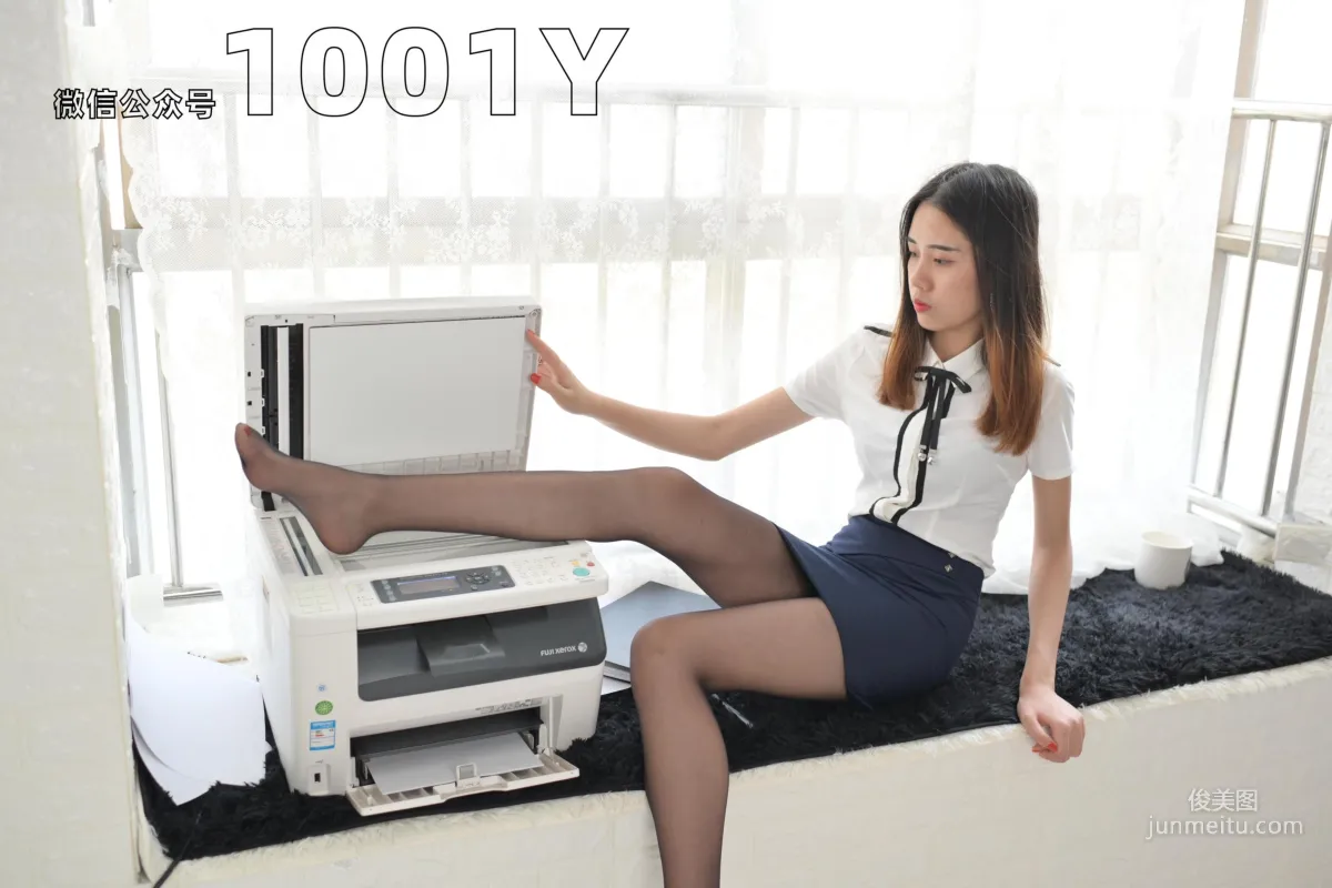 Xi Gua "My Little Secretary 3" [One Thousand and One Nights IESS] Stockings and Beautiful Legs Photo Set photo 60