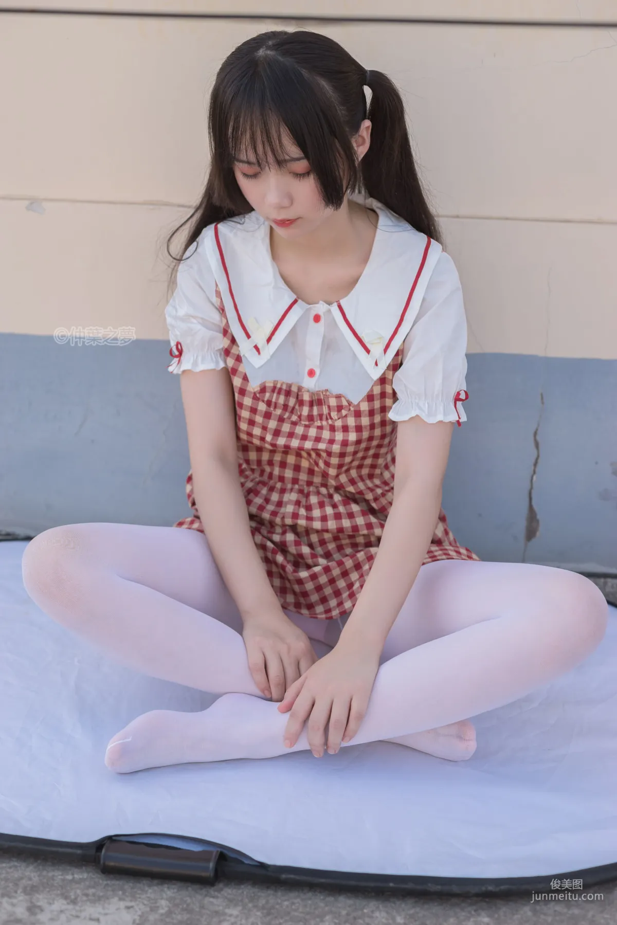 《白絲格子連衣裙》 [輕蘭映畫] SPL.009 寫真集 17