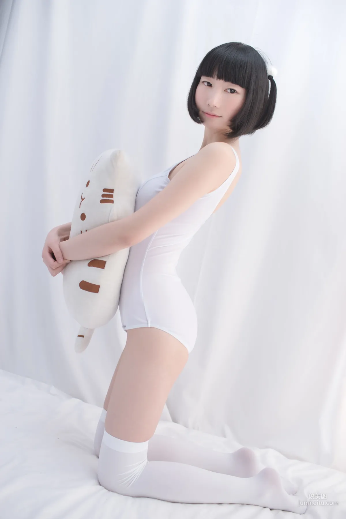 《白色纯情丝袜秀》 [轻兰映画] SPL.001 写真集9